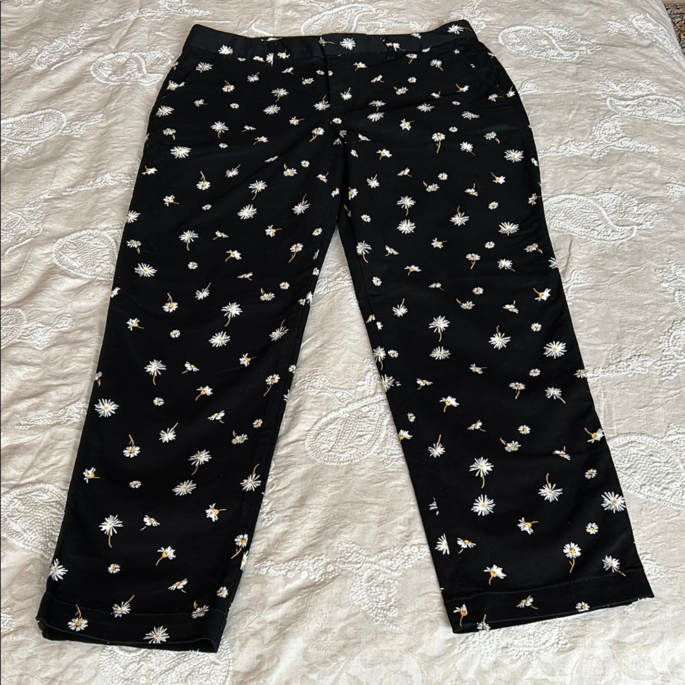GAP Black and White Polka Dot Cropped Pants